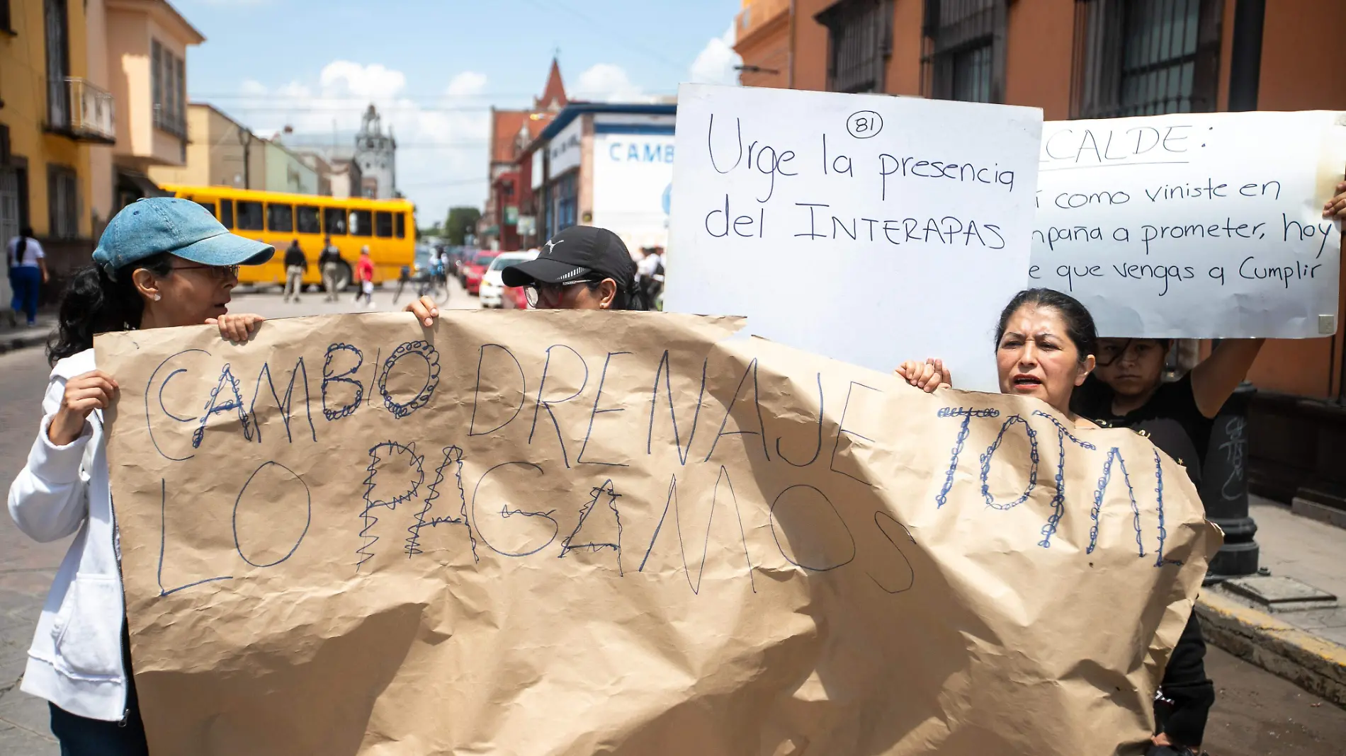 Manifestación Barrio de barrio de San Sebastián y San Miguelito (2)